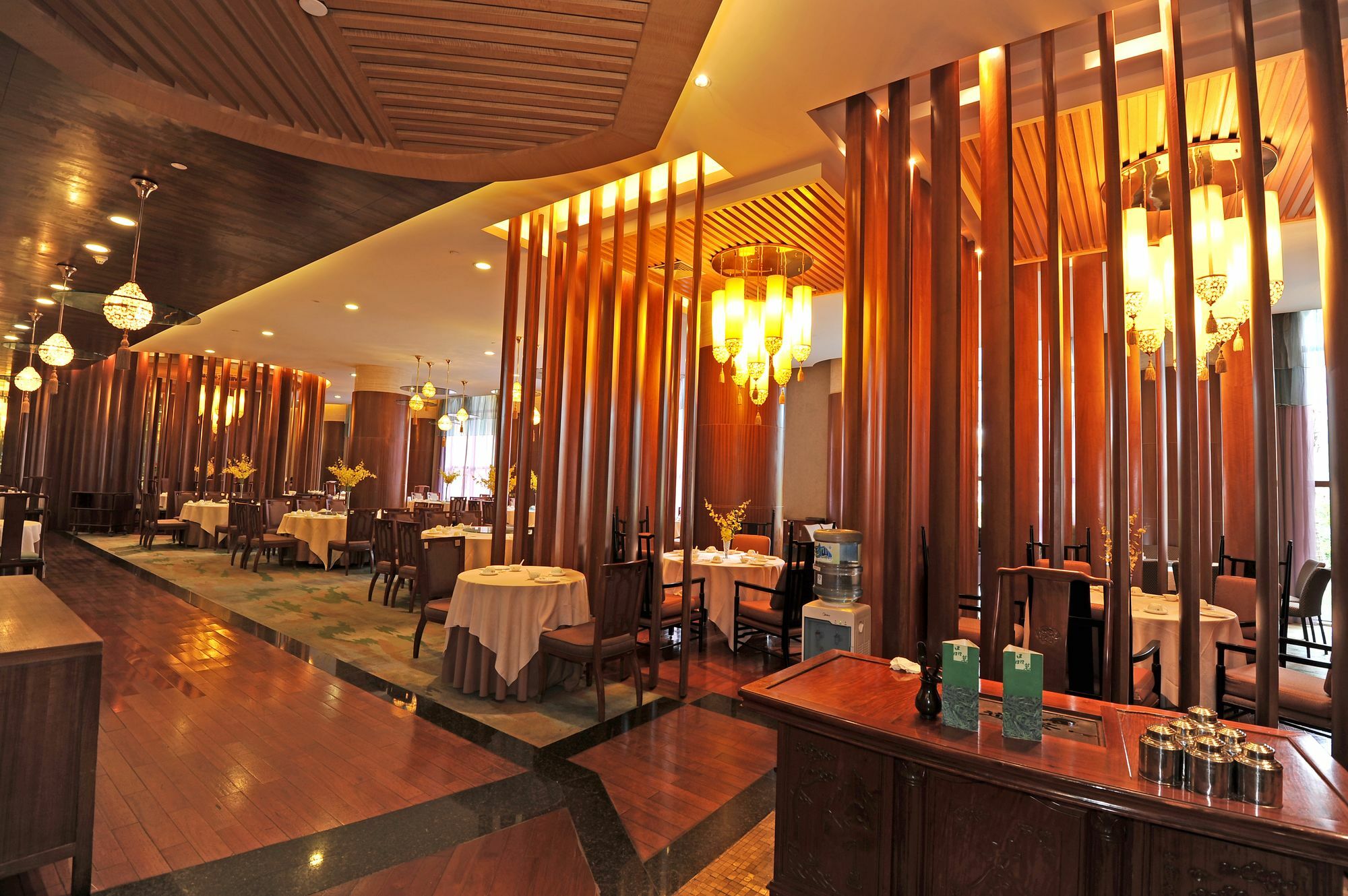 Ocean Spring Grand Metropark Hotel Zhuhai Exterior photo